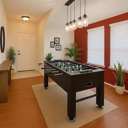 Work, Play & Stay King Bed With Foosball! Aubrey Extérieur photo